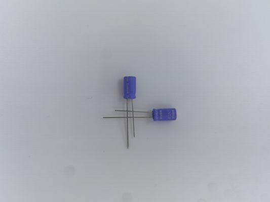 2.7V 1.0F Sabit Durum Nemli Sıcaklık 40C Yüksek Kapasiteli Kondensatör Duruş Dayanıklılığı 000 Kat ESR≤4