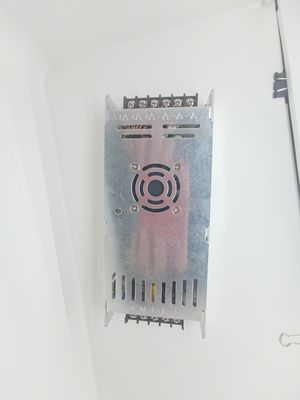 Giriş Frekansı 50/60Hz LED Ekran Güç kaynağı ve Nem 0-95%RH