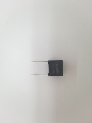 Radial Paket/Kase MMKP82 Kapasitörü, terminaller arasında 2Un 1 Os voltajı 104J/630V